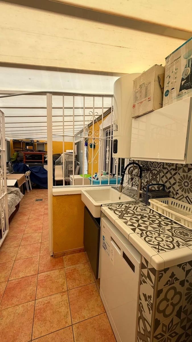 3 sypialnia Bungalow na sprzedaż w Torrevieja z garażem - 264 000 € (Ref: 10124815)