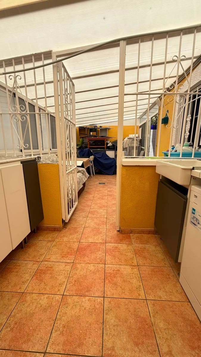 3 sypialnia Bungalow na sprzedaż w Torrevieja z garażem - 264 000 € (Ref: 10124815)