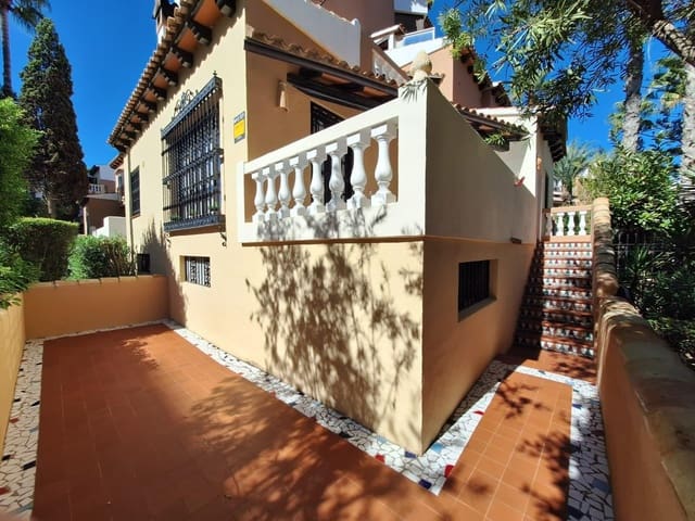 2 soverom Leilighet til salgs i Los Frutales, Torrevieja med svømmebasseng - € 495 000 (Ref: 10133506)