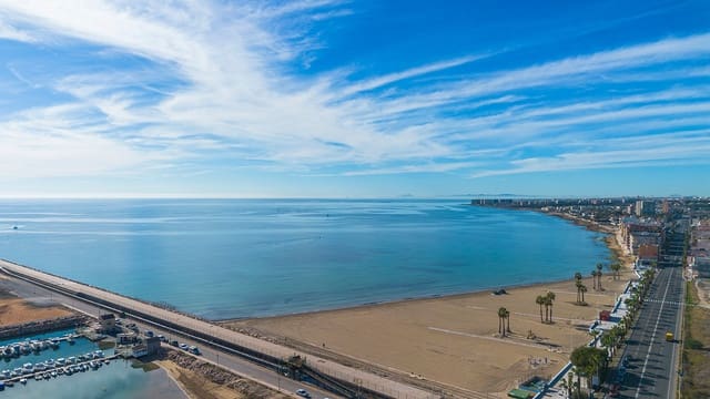 3 soveværelse Lejlighed til salg i Playa de los Náufragos, Torrevieja - € 179.000 (Ref: 10133516)