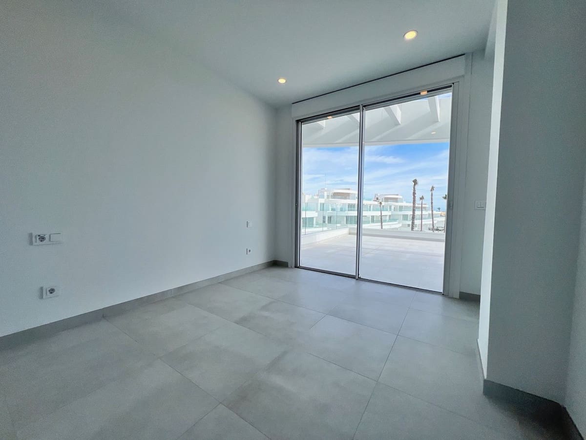 3 quarto Apartamento para venda em La Cala de Mijas com piscina garagem - 990 000 € (Ref: 10145438)