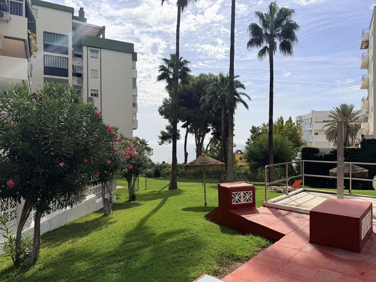 Apartamento de 3 habitaciones en Torremolinos en venta con piscina garaje - 315.000 € (Ref: 10145440)