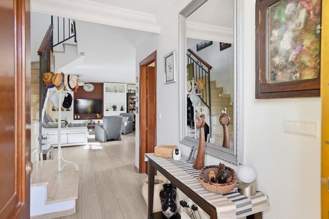 4 quarto Casa em Banda para venda em Arroyo de la Miel, Benalmádena com garagem - 550 000 € (Ref: 10145447)