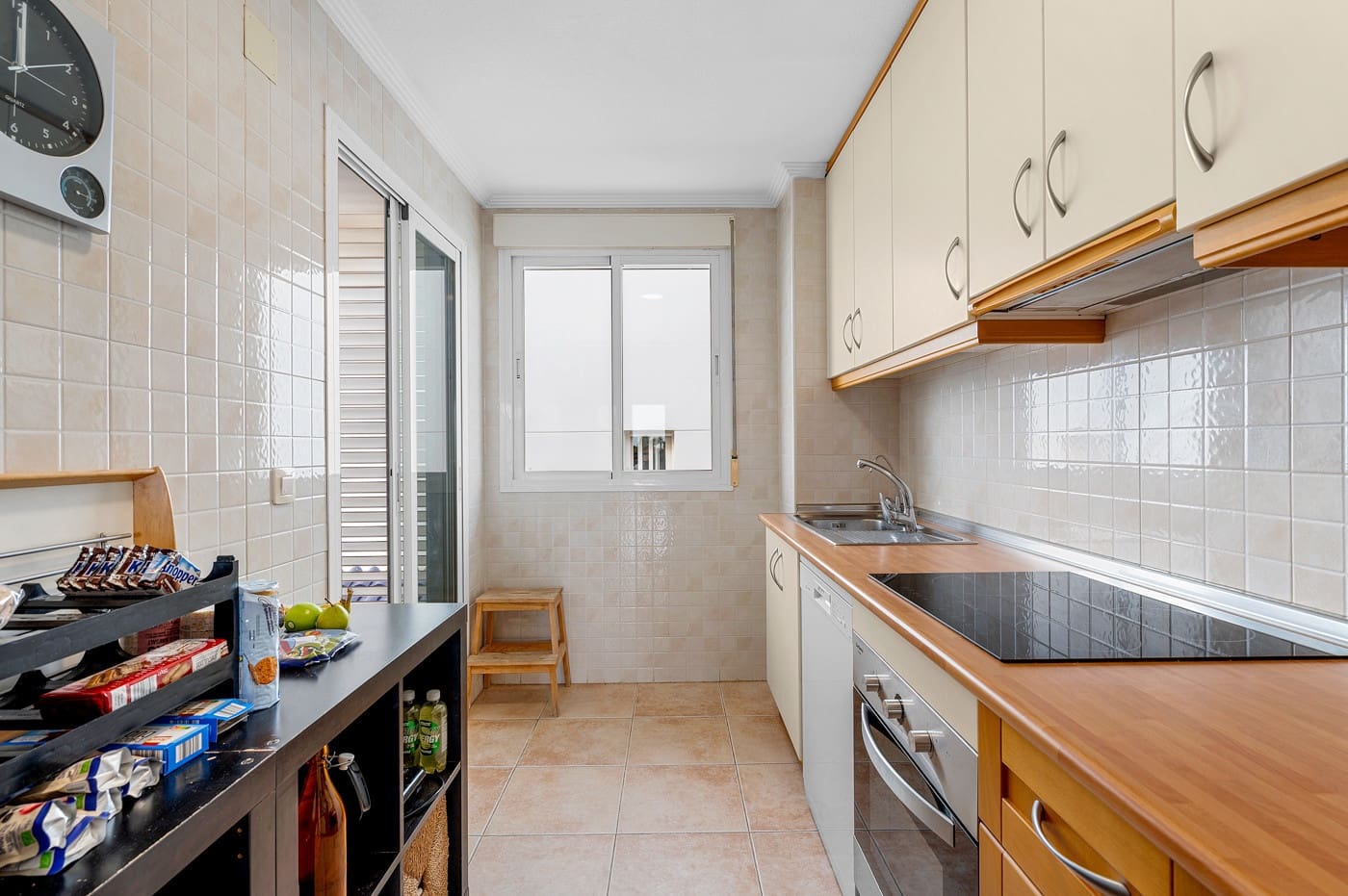 Apartamento de 3 habitaciones en Torrevieja en venta con piscina garaje - 385.000 € (Ref: 10145465)