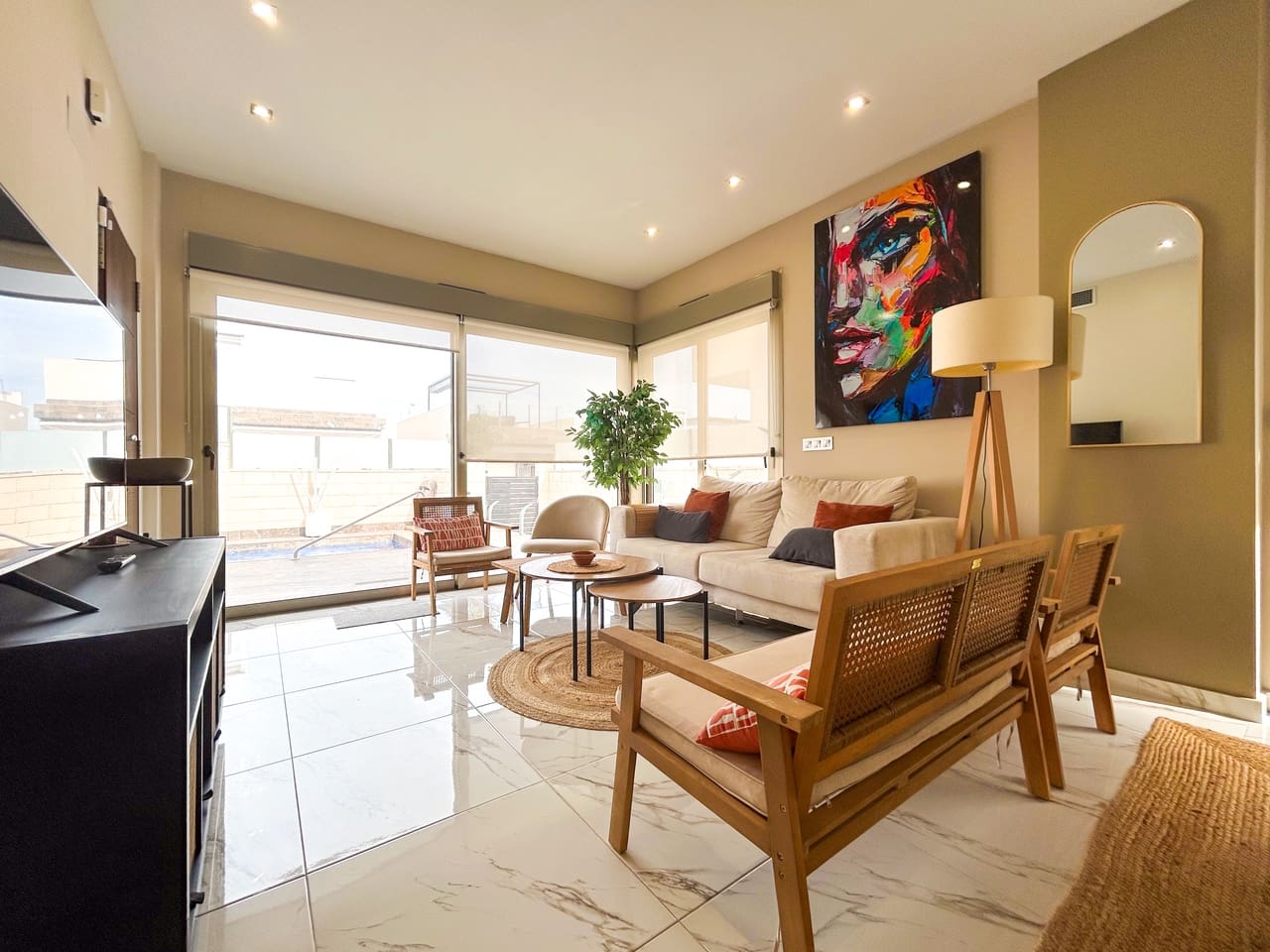 3 bedroom Villa for sale in Villamartin with pool garage - € 379,995 (Ref: 10145468)