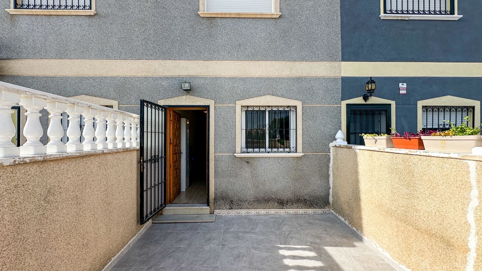 2 Zimmer Haus zu verkaufen in Orihuela Costa mit Pool Garage - 180.000 € (Ref: 10145475)