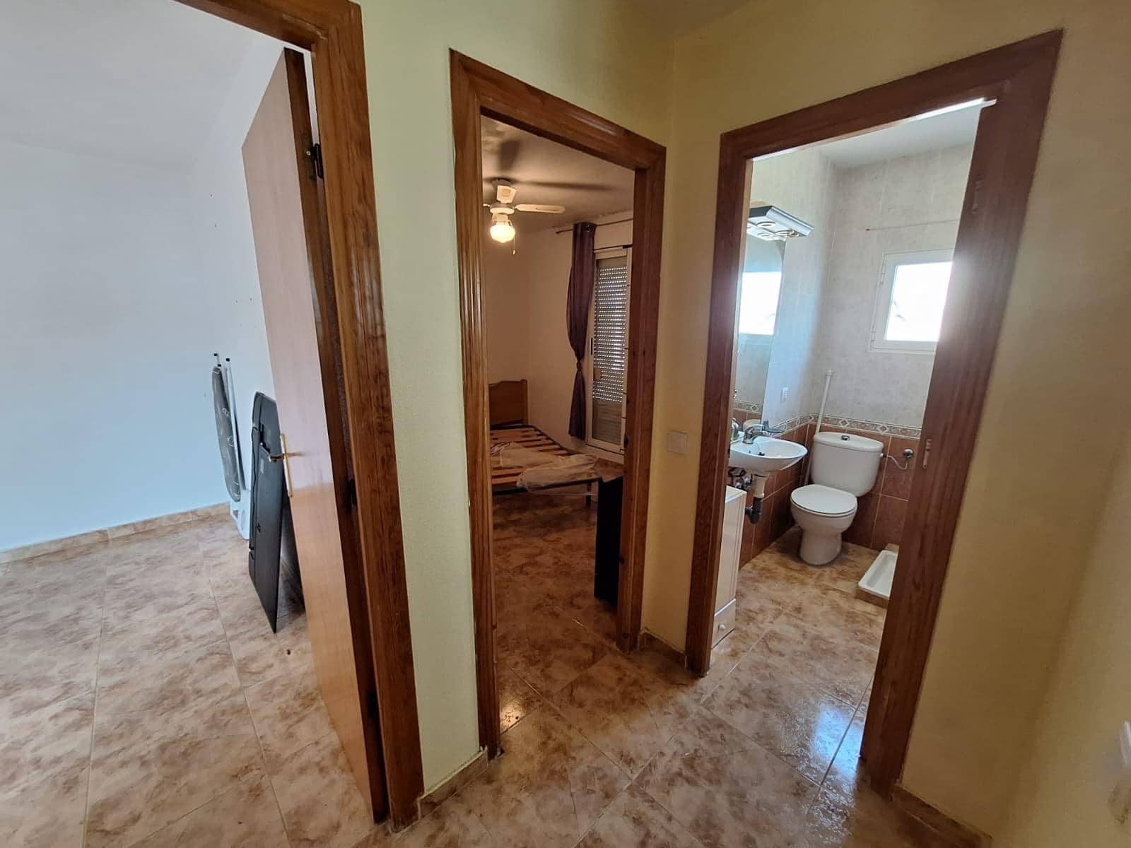 5 soverom Kjedet enebolig til salgs i Torrevieja med svømmebasseng - € 209 900 (Ref: 10148077)