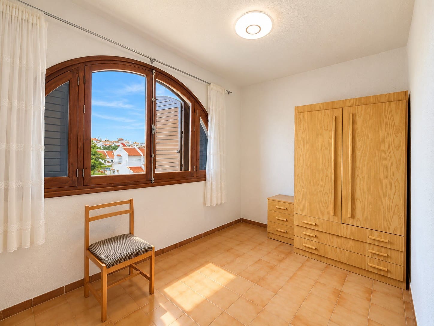 5 soverom Hus til salgs i Torrevieja med svømmebasseng garasje - € 350 000 (Ref: 10154831)