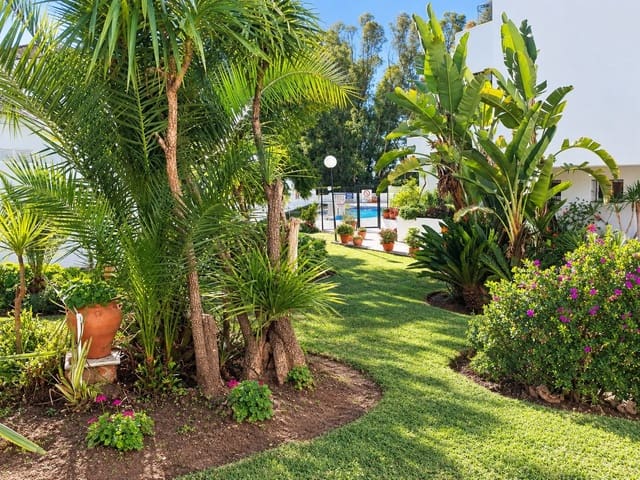 1 makuuhuone Huoneisto myytävänä paikassa Los Boliches , Fuengirola mukana uima-altaan - 257 000 € (Ref: 10154834)