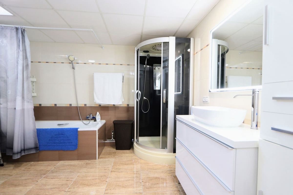 3 soverom Kjedet enebolig til salgs i La Florida - € 229 000 (Ref: 10154838)