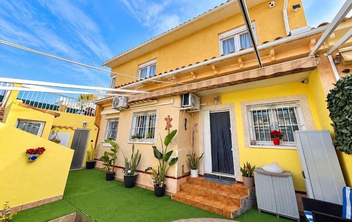 3 soverom Kjedet enebolig til salgs i La Florida - € 229 000 (Ref: 10154838)