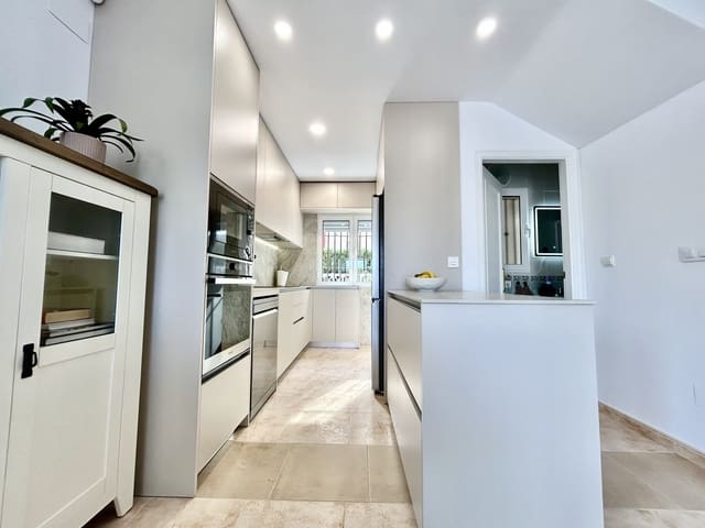 3 camera da letto Casa in vendita in Dehesa de Campoamor, Orihuela con piscina garage - 345.000 € (Rif: 10155900)