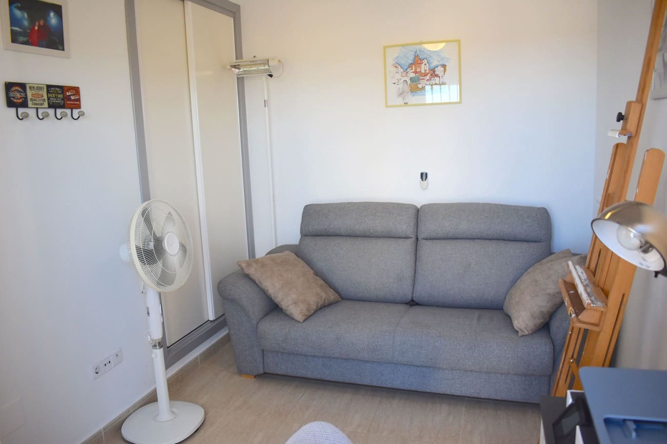 3 bedroom Villa for sale in Guardamar del Segura with pool garage - € 345,000 (Ref: 10159159)