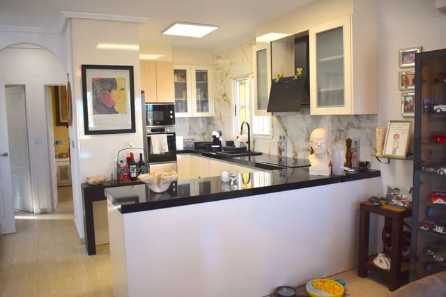 3 soveværelse Villa til salg i El Edén, Guardamar del Segura med swimmingpool garage - € 345.000 (Ref: 10159159)