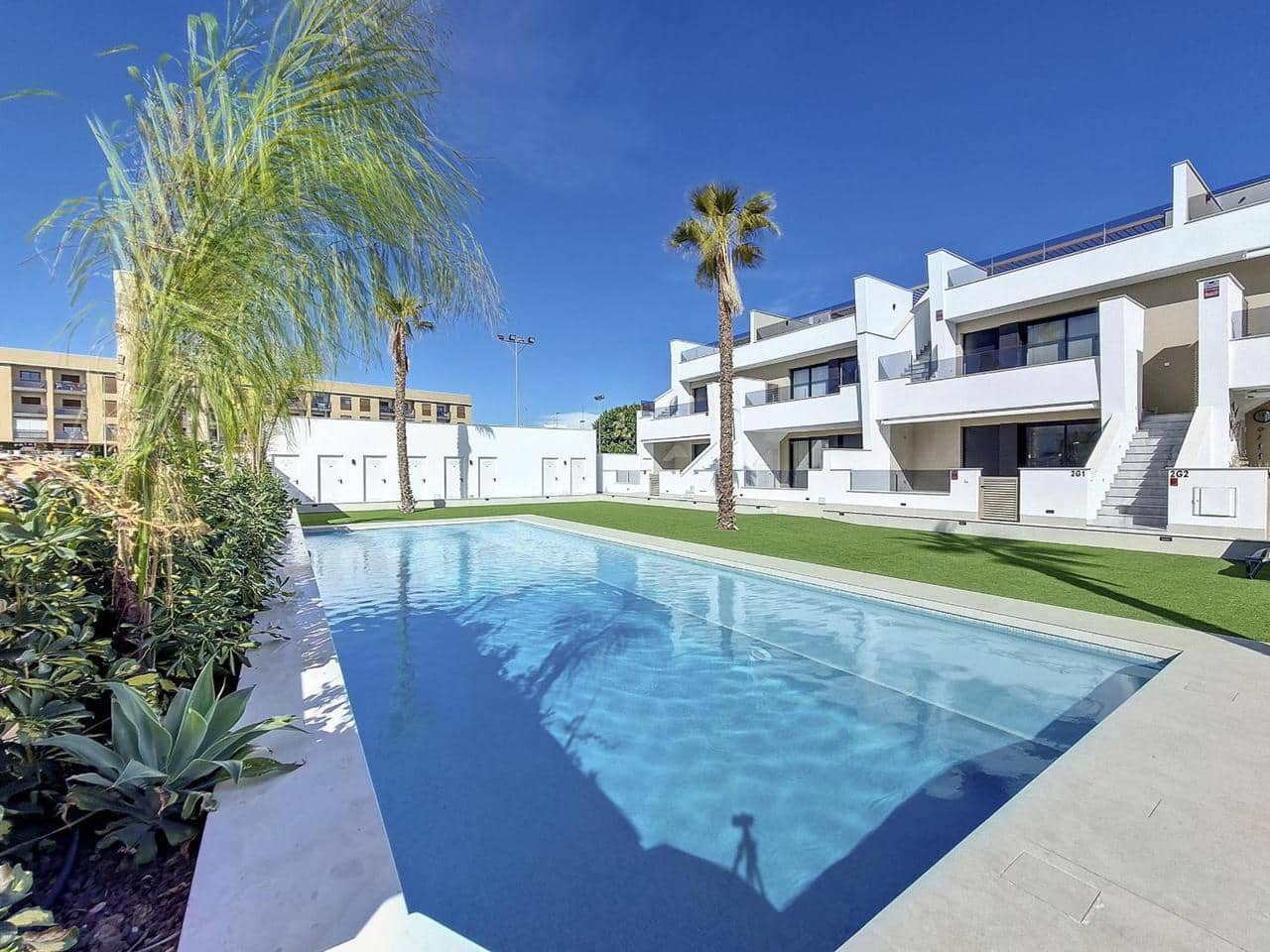 3 bedroom Apartment for sale in San Pedro del Pinatar with garage - € 345,000 (Ref: 10159169)