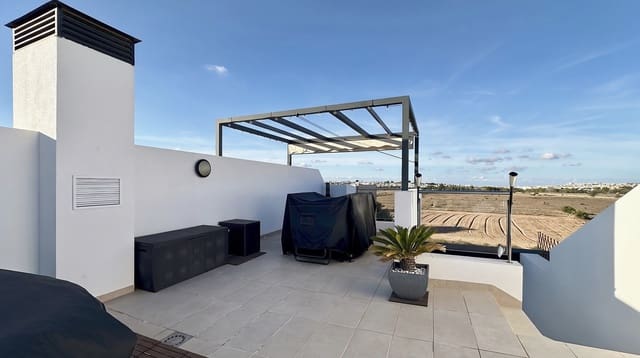 3 soverom Hus til salgs i Villamartin, Orihuela med svømmebasseng garasje - € 395 000 (Ref: 10159171)