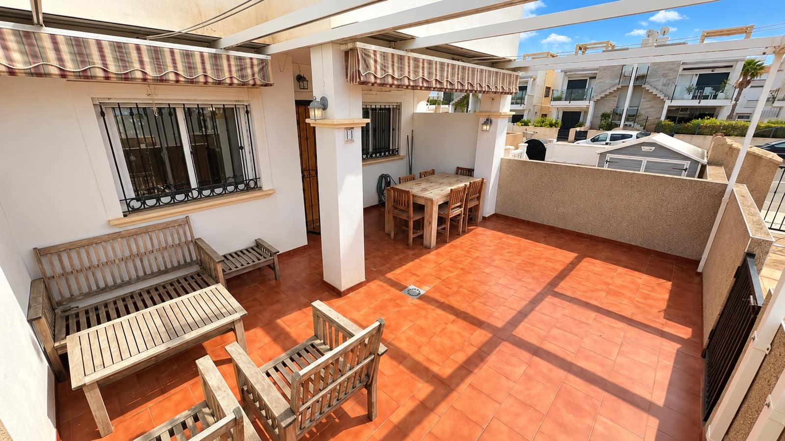 2 bedroom Bungalow for sale in Orihuela Costa with pool garage - € 219,000 (Ref: 10161099)