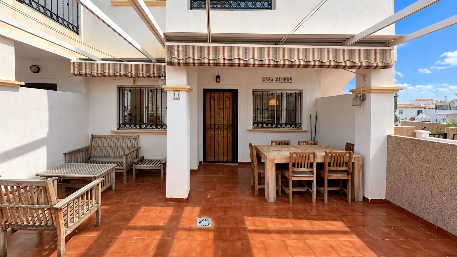 2 bedroom Bungalow for sale in Orihuela Costa with pool garage - € 219,000 (Ref: 10161099)