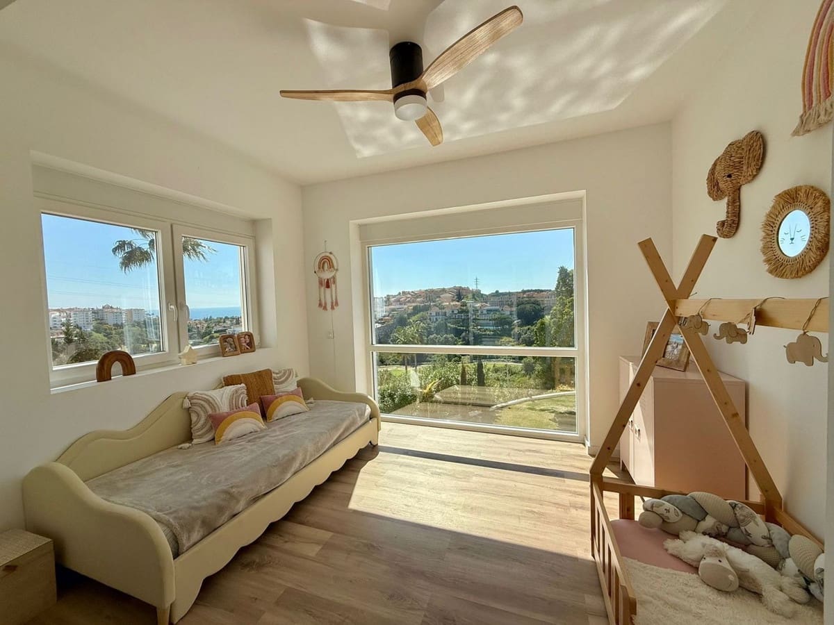 3 sovrum Villa till salu i Riviera del Sol med pool garage - 1 320 000 € (Ref: 10161107)