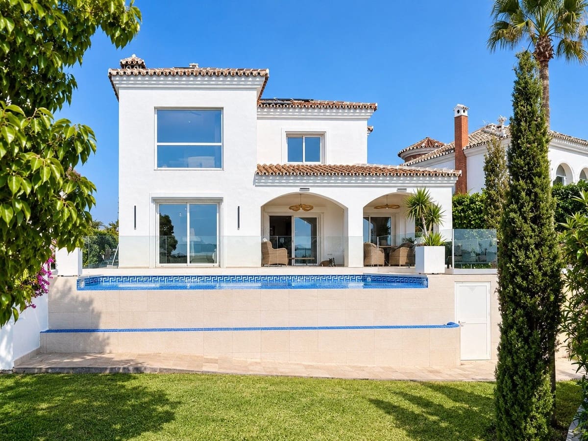3 sovrum Villa till salu i Riviera del Sol med pool garage - 1 320 000 € (Ref: 10161107)