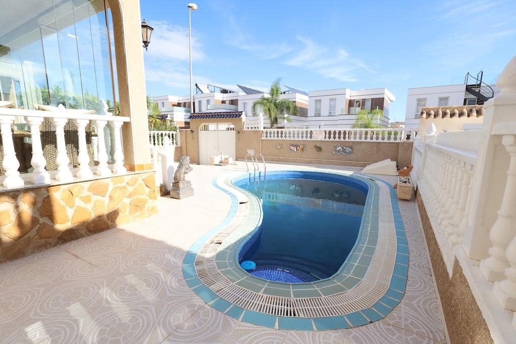 3 chambre Villa/Maison à vendre à Orihuela Costa avec piscine garage - 360 000 € (Ref: 10162226)