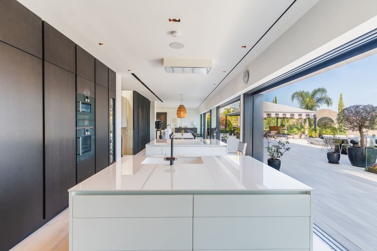 6 soverom Villa til salgs i La Mairena med svømmebasseng garasje - € 3 495 000 (Ref: 10164844)