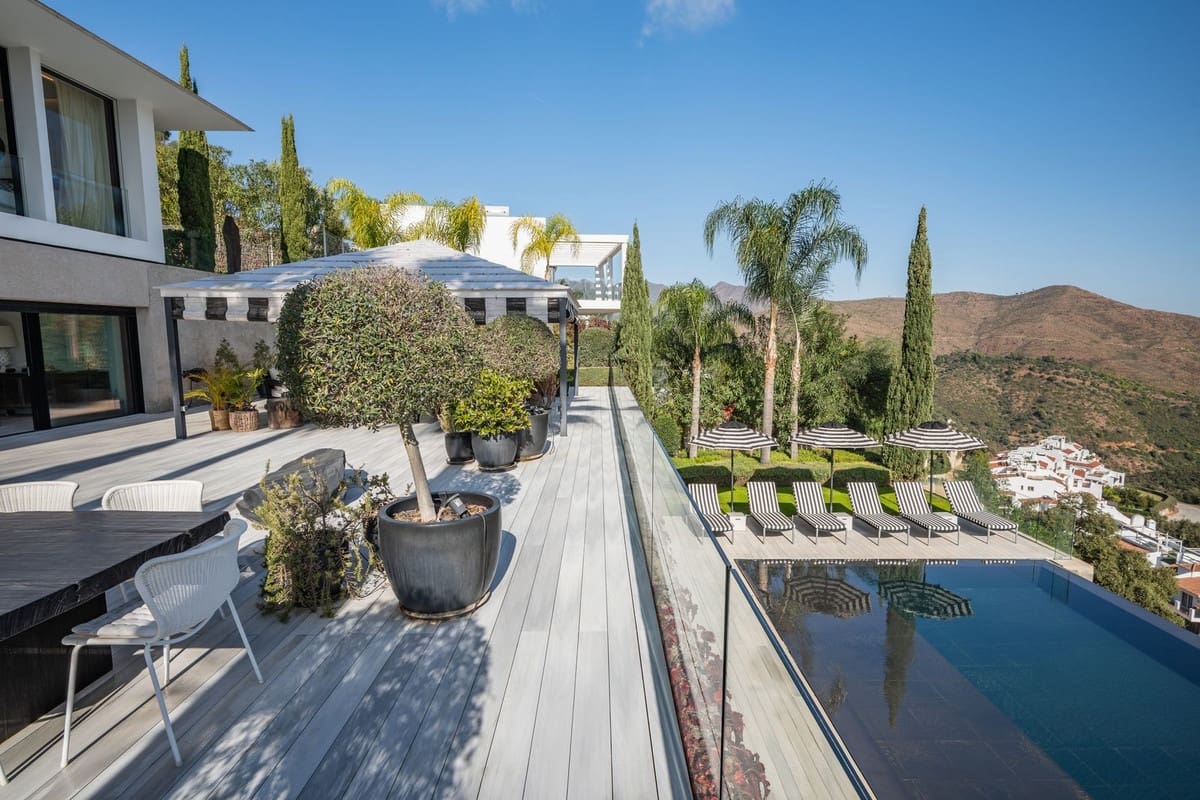 6 soverom Villa til salgs i La Mairena med svømmebasseng garasje - € 3 495 000 (Ref: 10164844)