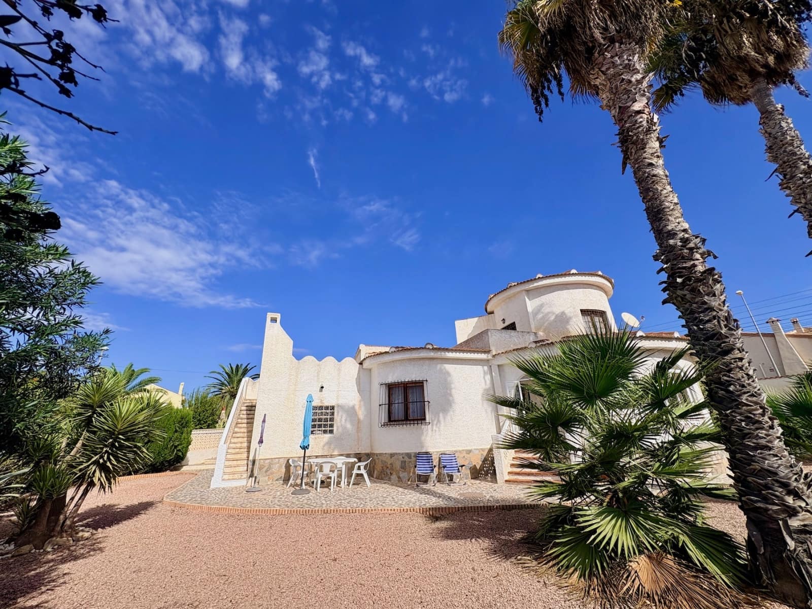 3 bedroom Villa for sale in Rojales with garage - € 320,000 (Ref: 10166349)