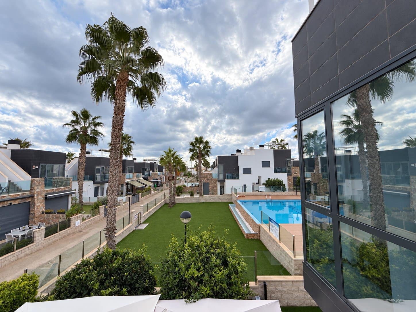 3 sovrum Lägenhet till salu i Orihuela Costa med pool garage - 450 000 € (Ref: 10166353)