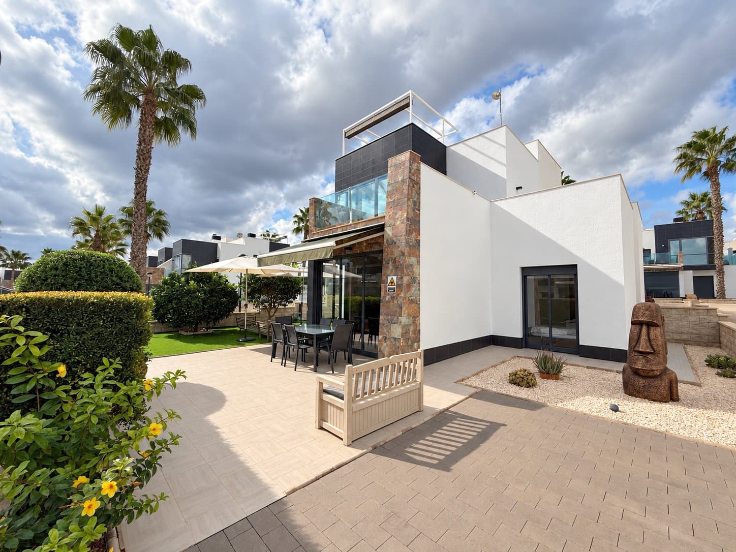 3 sovrum Lägenhet till salu i Orihuela Costa med pool garage - 450 000 € (Ref: 10166353)