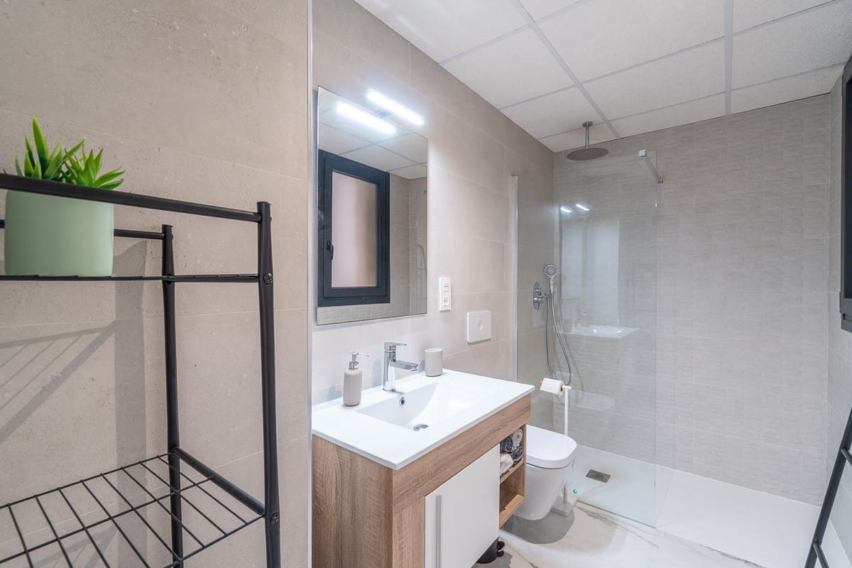 2 soveværelse Lejlighed til salg i Orihuela Costa med swimmingpool garage - € 279.900 (Ref: 10166356)