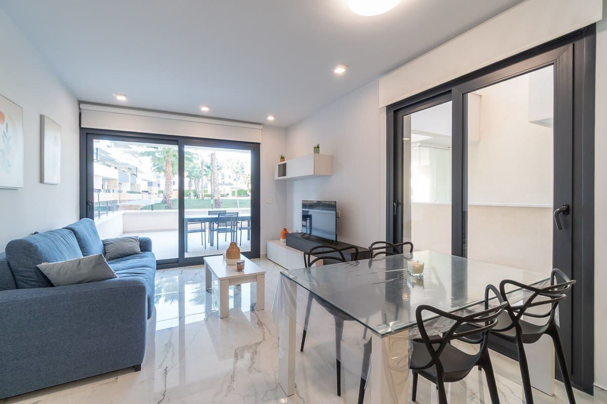 2 soveværelse Lejlighed til salg i Orihuela Costa med swimmingpool garage - € 279.900 (Ref: 10166356)