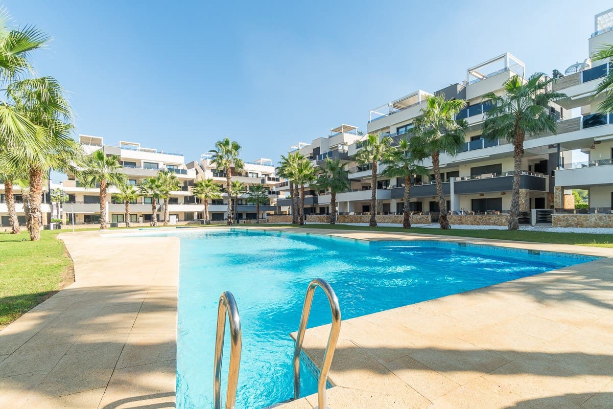2 soveværelse Lejlighed til salg i Orihuela Costa med swimmingpool garage - € 279.900 (Ref: 10166356)