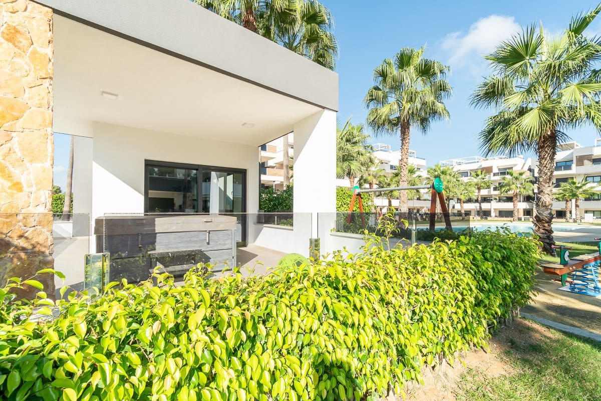 2 soveværelse Lejlighed til salg i Orihuela Costa med swimmingpool garage - € 279.900 (Ref: 10166356)