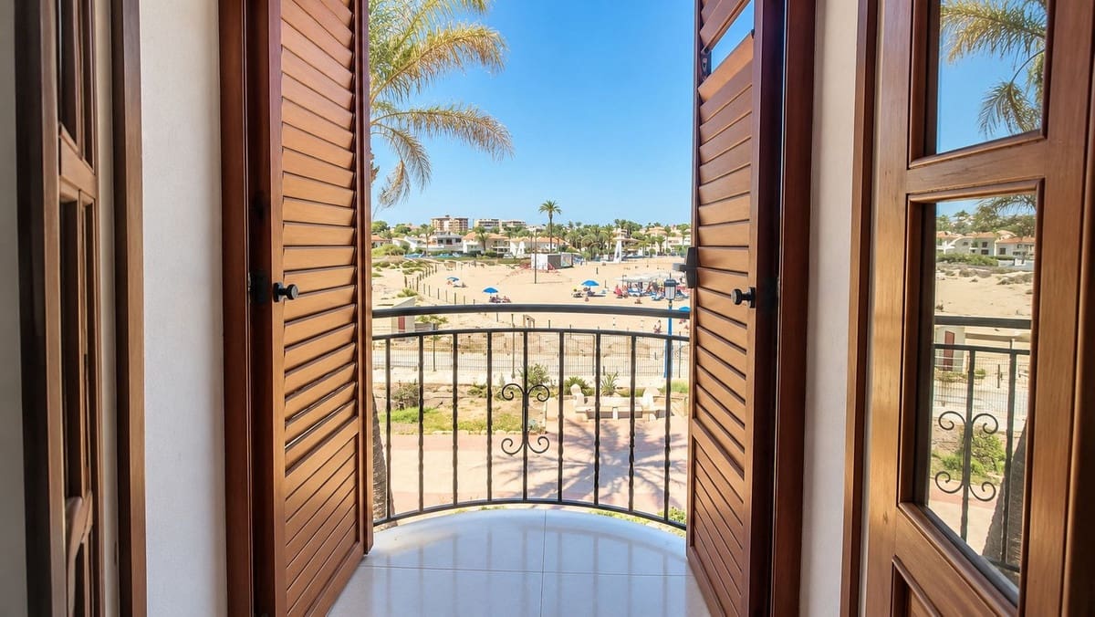 3 slaapkamer Appartement te koop in La Zenia - € 459.000 (Ref: 10166358)
