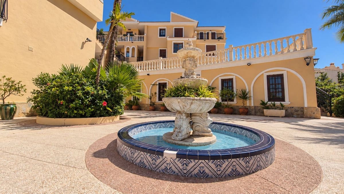 3 slaapkamer Appartement te koop in La Zenia - € 459.000 (Ref: 10166358)