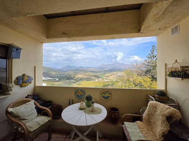 Casa de 2 habitaciones en Manilva Pueblo, Manilva en venta con garaje - 425.000 € (Ref: 10171519)