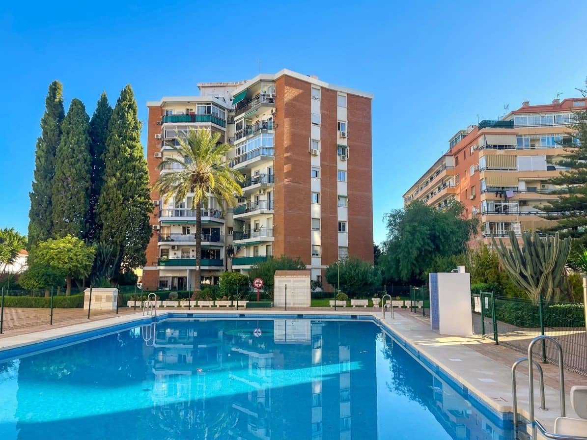 3 bedroom Apartment for sale in Torremolinos with pool - € 295,000 (Ref: 10171537)