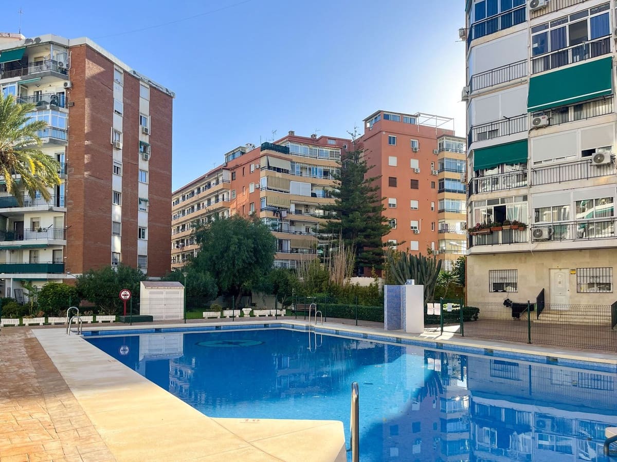 3 bedroom Apartment for sale in Torremolinos with pool - € 295,000 (Ref: 10171537)