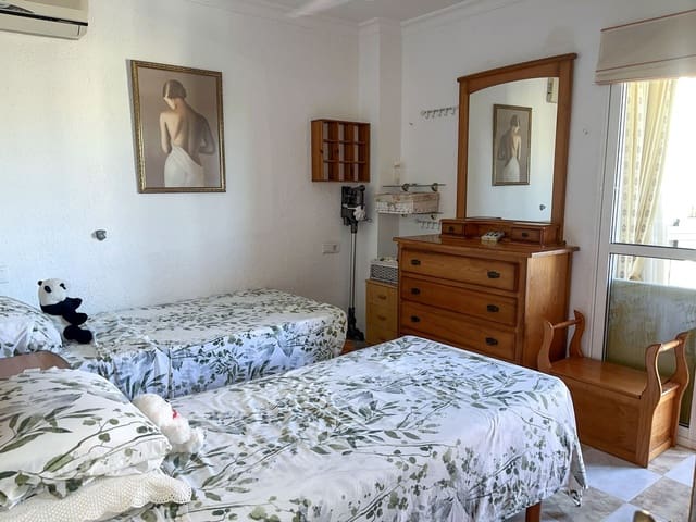 3 bedroom Apartment for sale in Torremolinos with pool - € 295,000 (Ref: 10171537)