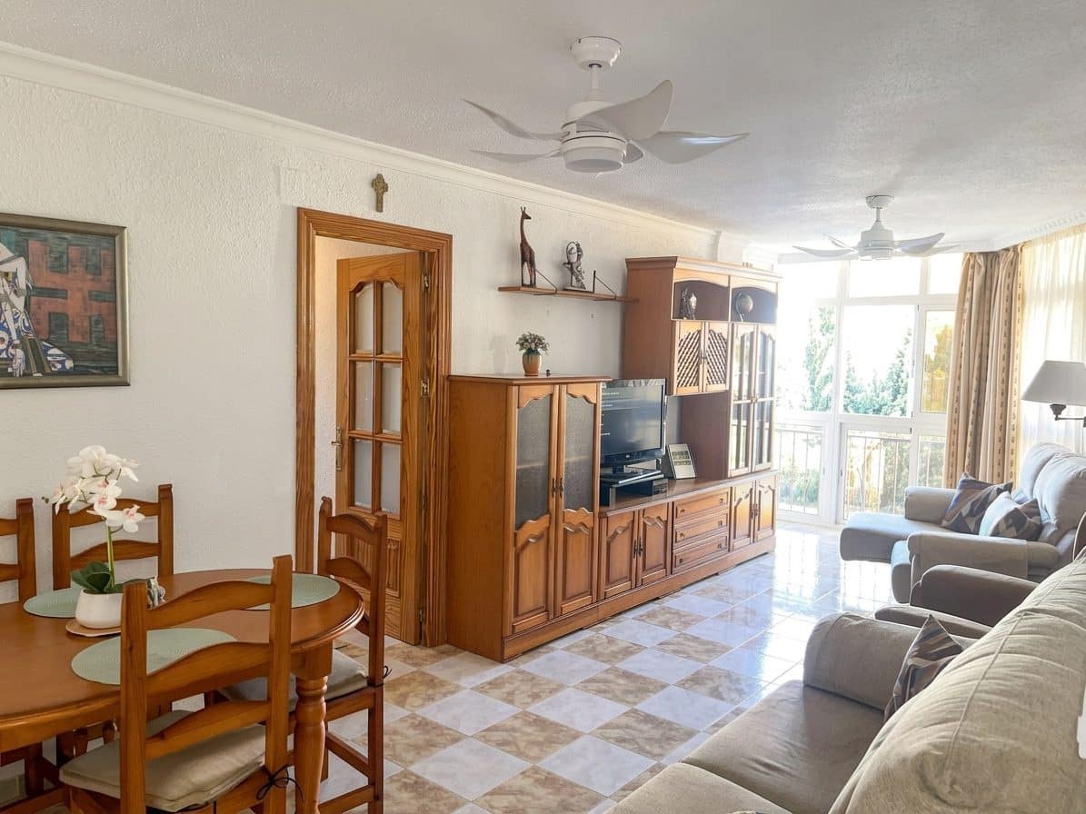 3 bedroom Apartment for sale in Torremolinos with pool - € 295,000 (Ref: 10171537)