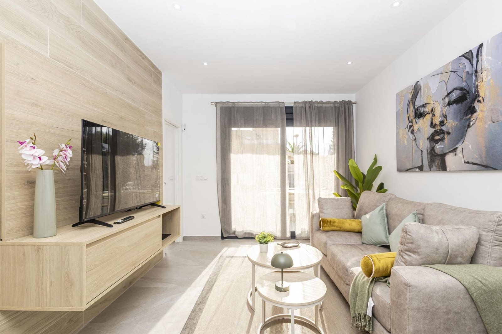 2 soveværelse Lejlighed til salg i Torrevieja med swimmingpool garage - € 269.000 (Ref: 10171538)