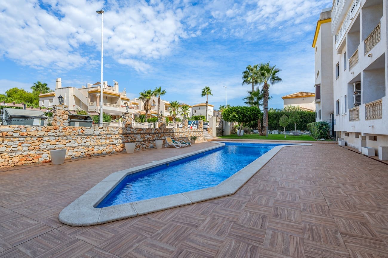 3 bedroom Apartment for sale in Dehesa de Campoamor with pool garage - € 249,900 (Ref: 10171539)