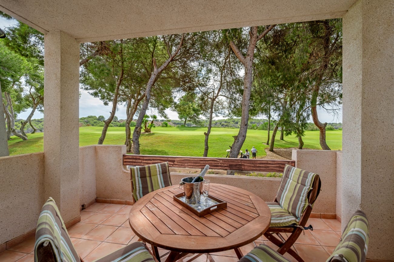 3 bedroom Apartment for sale in Dehesa de Campoamor with pool garage - € 249,900 (Ref: 10171539)