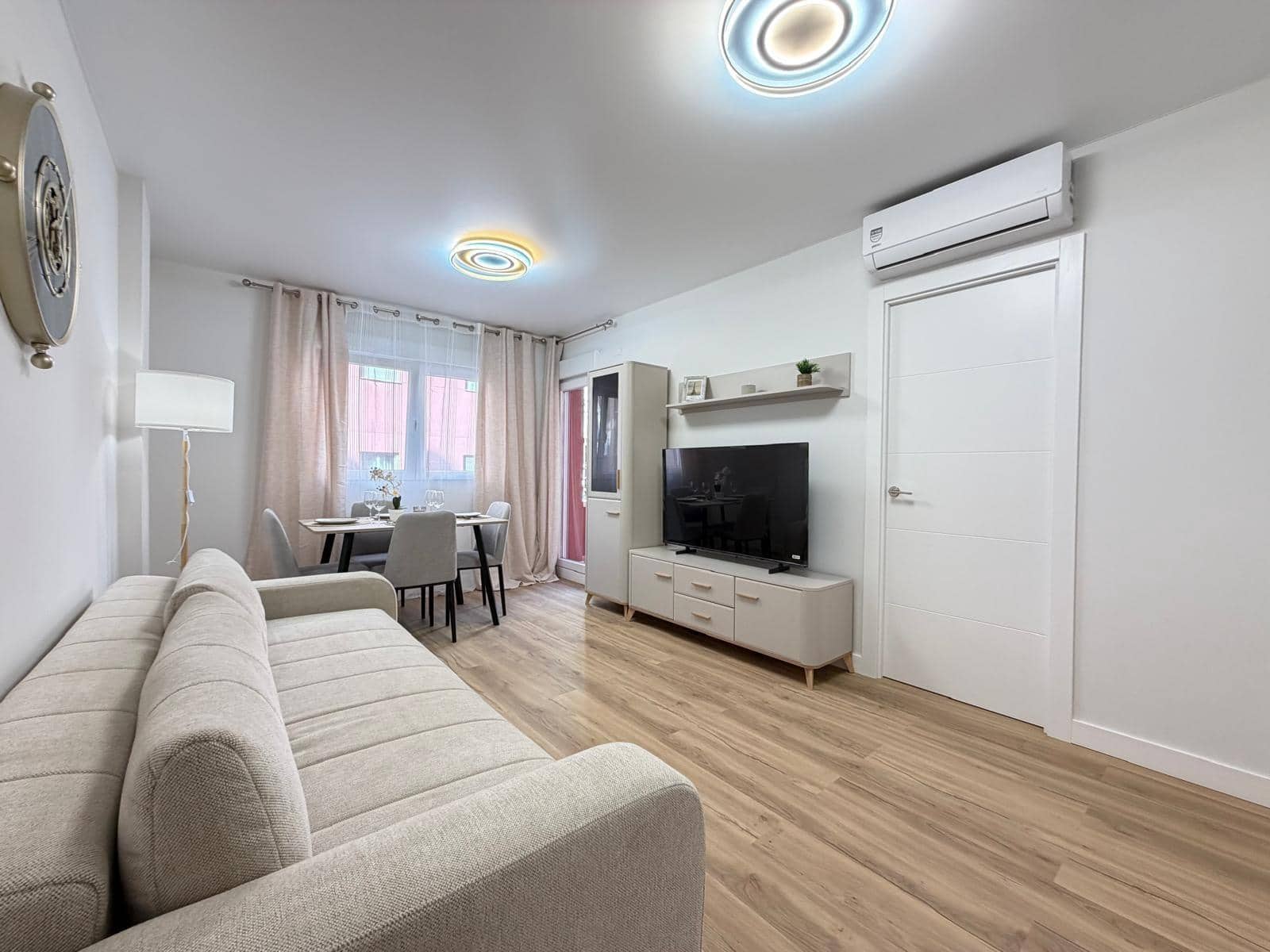 2 soveværelse Lejlighed til salg i Torrevieja med swimmingpool - € 169.900 (Ref: 10172339)