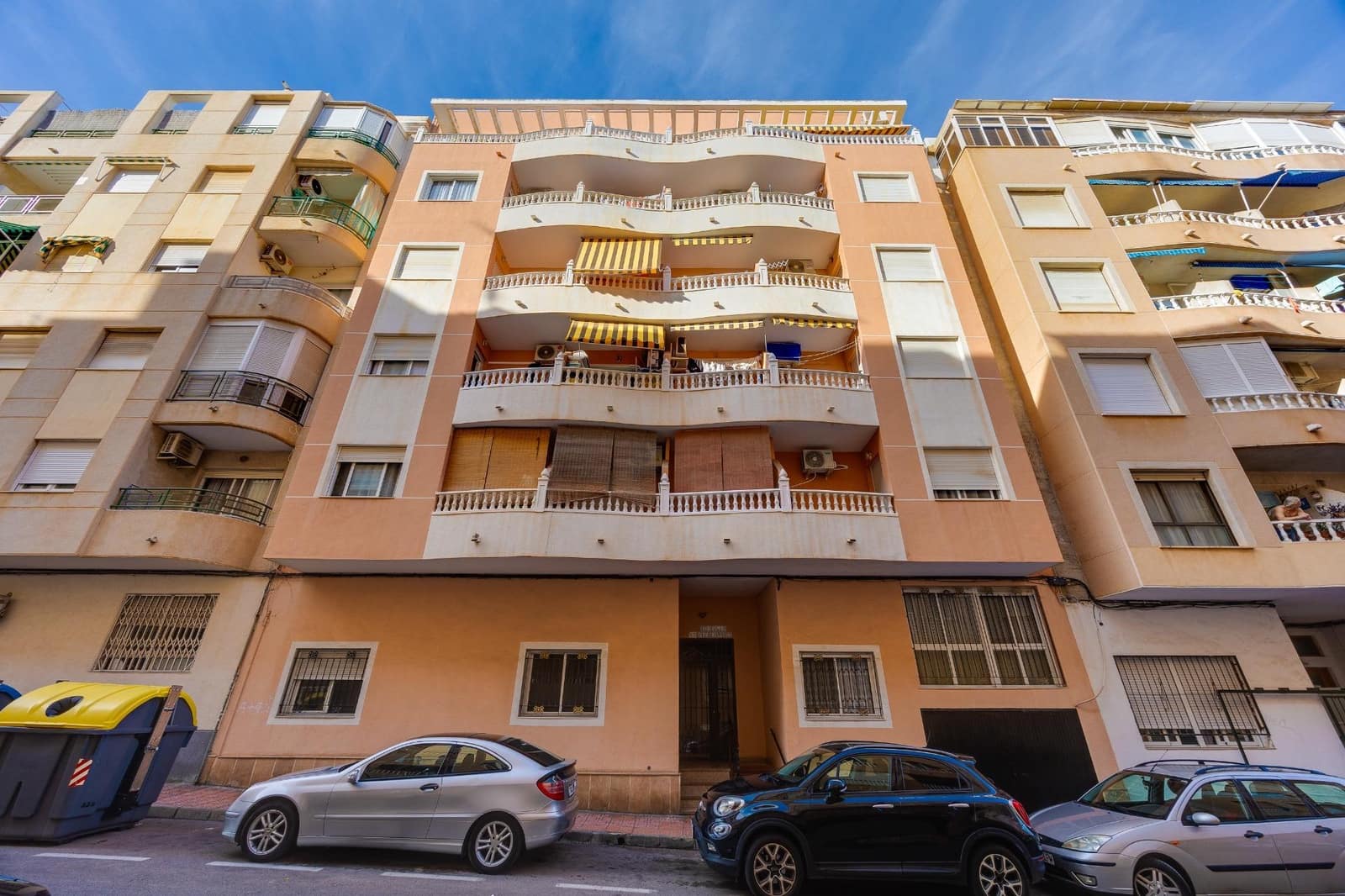 1 quarto Apartamento para venda em Torrevieja com piscina - 160 000 € (Ref: 10172341)