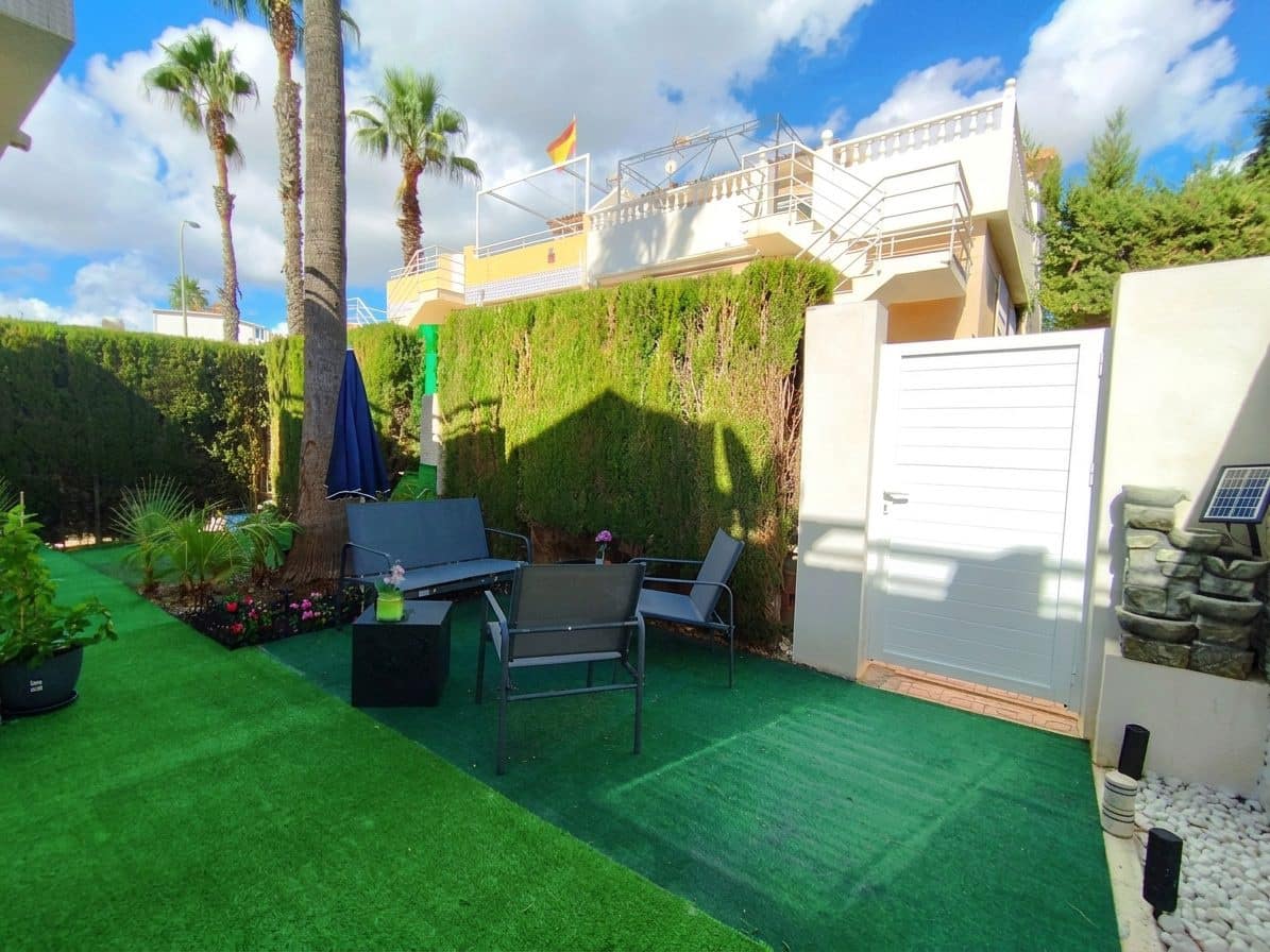 3 sypialnia Dom blizniak na sprzedaż w Los Altos z basenem - 234 900 € (Ref: 10173173)