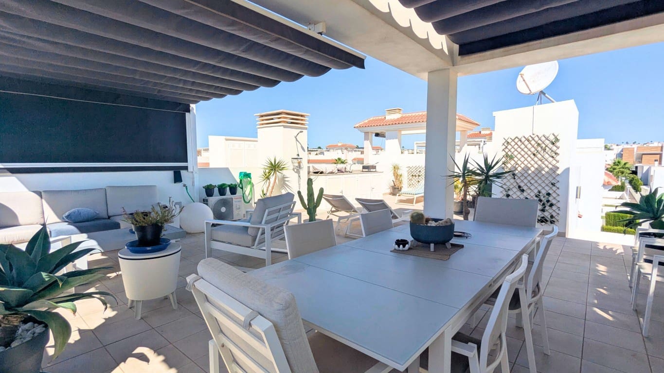2 soveværelse Lejlighed til salg i Ciudad Quesada med swimmingpool - € 325.000 (Ref: 10174439)
