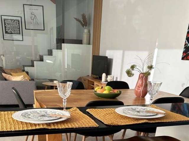 Casa de 3 habitaciones en San Fulgencio en venta con piscina garaje - 449.000 € (Ref: 10174442)