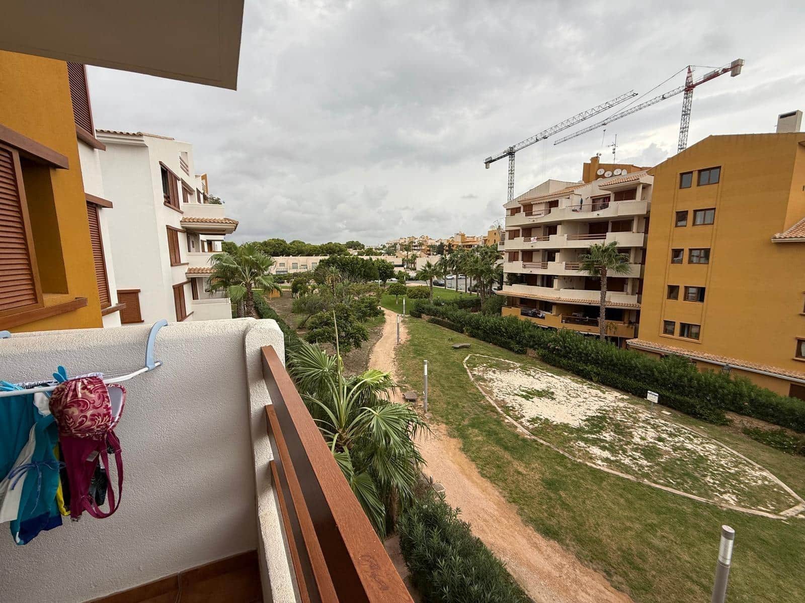 2 sypialnia Apartament na sprzedaż w Torrevieja z basenem garażem - 279 900 € (Ref: 10174444)